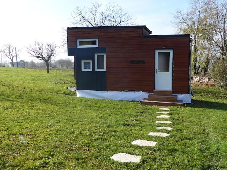 Mon Ptit Nid House Tiny House Lägenhet Panissieres Exteriör bild