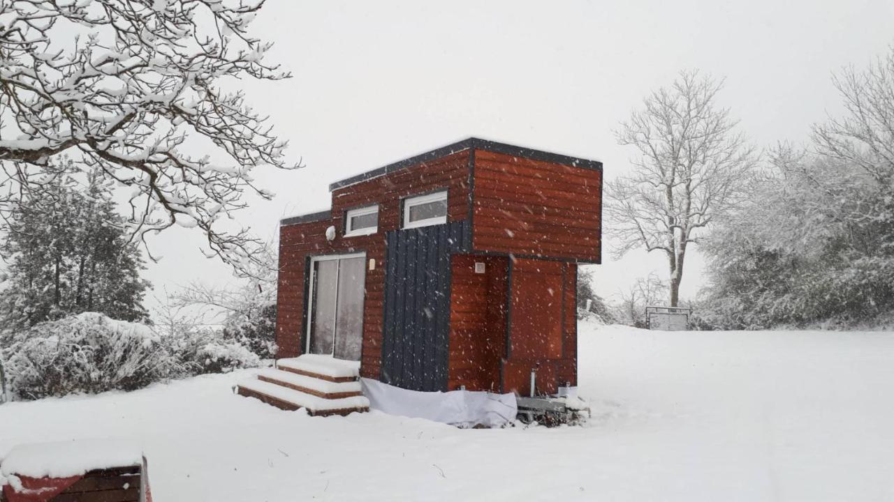 Mon Ptit Nid House Tiny House Lägenhet Panissieres Exteriör bild